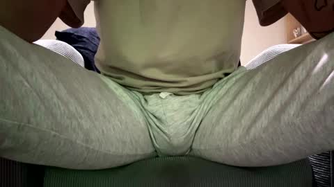 Snapshot of specialll27 chatting on March 10, 10:45 pm Dany online show from March 10, 10:45 pm