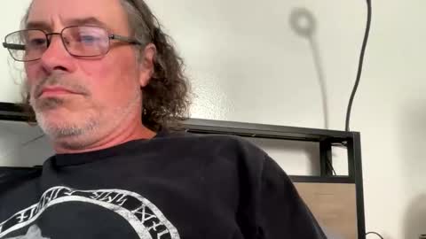 specter1972 online show from May 31, 12:23 pm