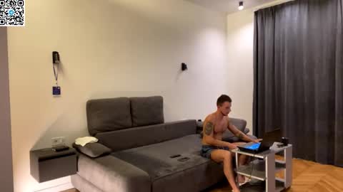 Alex online show from October 21, 8:09 pm