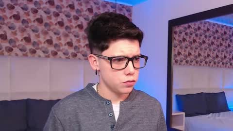 spencerm_ online show from October 17, 8:11 pm