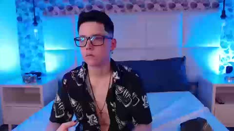 spencerm_ online show from October 28, 10:56 pm