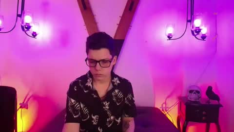 spencerm_ online show from November 19, 9:37 pm