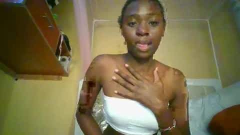 Snapshot of spicedebony13 chatting on June 9, 6:30 pm spicedebony13 online show from June 9, 6:30 pm