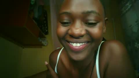 Snapshot of spicedebony13 chatting on June 28, 7:36 am spicedebony13 online show from June 28, 7:36 am