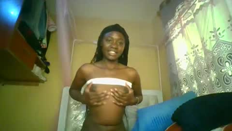 Snapshot of spicedebony13 chatting on July 21, 10:06 am spicedebony13 online show from July 21, 10:06 am