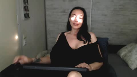 Snapshot of spicemint chatting on May 7, 3:50 pm Carla online show from May 7, 3:50 pm