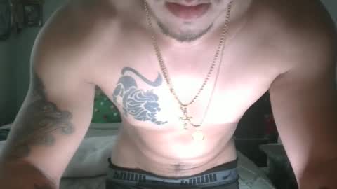 Snapshot of spicey_couple222 chatting on January 9, 12:57 am spicey_couple222 online show from January 9, 12:57 am