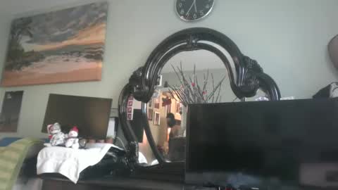 Snapshot of spicey_couple222 chatting on January 16, 12:34 am spicey_couple222 online show from January 16, 12:34 am
