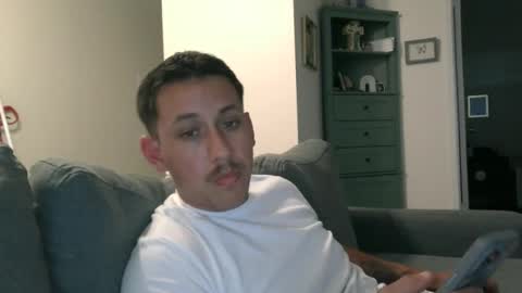 Snapshot of spicey_couple222 chatting on June 17, 12:02 am spicey_couple222 online show from June 17, 12:02 am