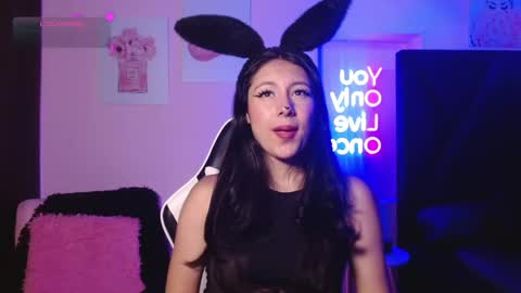 Snapshot of spicy__scarlett chatting on May 29, 1:42 pm scarlett online show from May 29, 1:42 pm