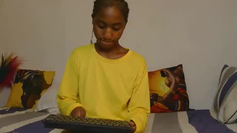 Quinter  Cheeky online show from December 2, 3:56 am