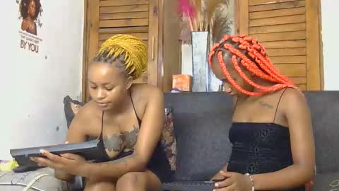 Snapshot of spicy_angels chatting on April 27, 6:28 pm Quinter Cheeky online show from April 27, 6:28 pm