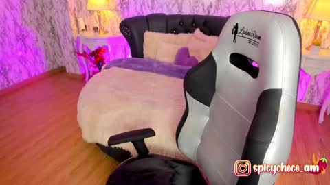 Amelia      GTM-5 817       IG Spicychoco am online show from March 4, 1:06 pm