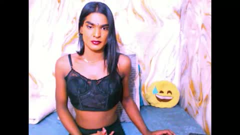 spicybarbie4u online show from April 26, 5:32 pm