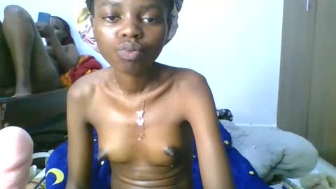 Snapshot of spicybobolishia_ chatting on May 25, 3:23 am Bobo online show from May 25, 3:23 am