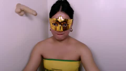 spicyhotchicks online show from January 14, 12:16 am