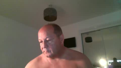 Snapshot of spidey1051a chatting on June 13, 8:01 am spidey1051a online show from June 13, 8:01 am