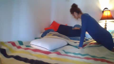 Snapshot of spinwithus chatting on October 19, 6:41 pm Rose online show from October 19, 6:41 pm