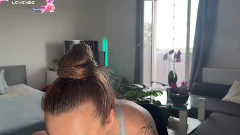 Snapshot of spirit_euphoria chatting on July 1, 8:38 am spirit euphoria online show from July 1, 8:38 am
