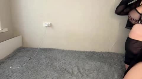 Snapshot of spiritcouple chatting on October 4, 12:03 pm Silena and Petr online show from October 4, 12:03 pm