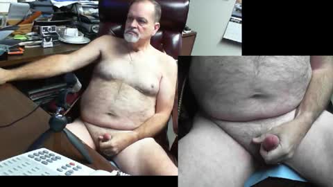 Snapshot of spitfire1964 chatting on January 20, 7:14 pm Spitfire online show from January 20, 7:14 pm