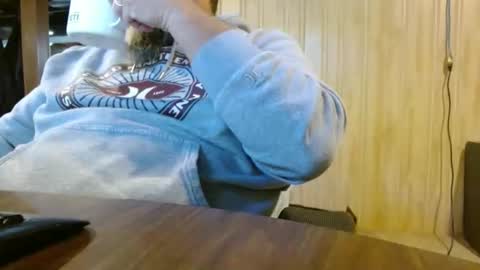 Snapshot of splash_w chatting on May 11, 3:07 pm Splash Man online show from May 11, 3:07 pm