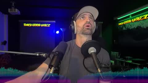 Snapshot of splivke chatting on November 22, 1:04 am Splivke online show from November 22, 1:04 am