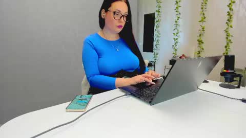 Lilith online show from July 5, 3:19 pm