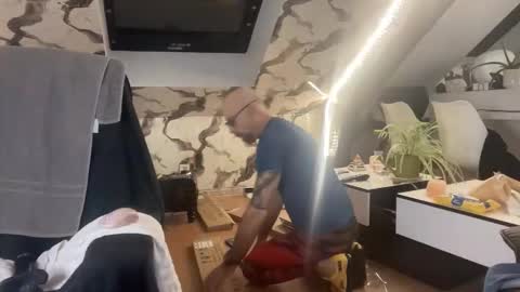 Snapshot of sportman66paris4 chatting on December 17, 5:41 pm sportman66paris4 online show from December 17, 5:41 pm