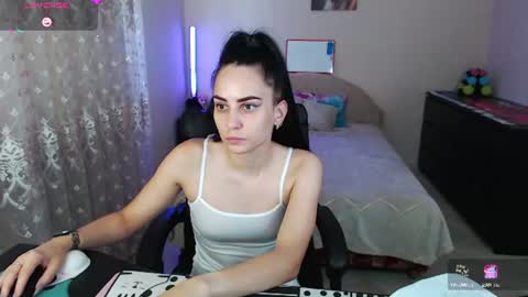 Tips are the best compliment to a woman online show from July 25, 8:01 am