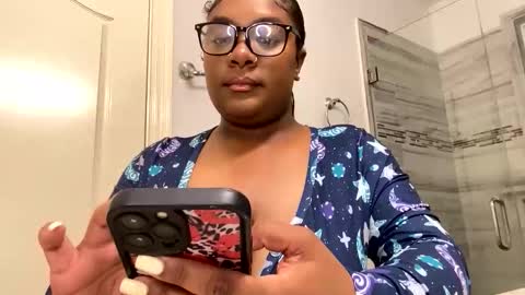 spreadthatassssssssss online show from April 28, 7:24 am