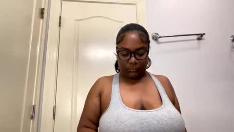 spreadthatassssssssss online show from April 29, 10:30 am