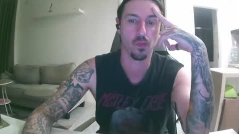 Snapshot of spuds_deep chatting on March 6, 4:25 pm spuds_deep online show from March 6, 4:25 pm