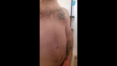 Snapshot of squ1rtl3cb chatting on February 22, 3:32 pm squ1rtl3cb online show from February 22, 3:32 pm