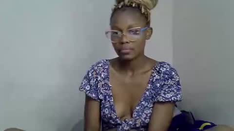 Snapshot of squirt_godes chatting on October 23, 9:46 pm Tashy online show from October 23, 9:46 pm