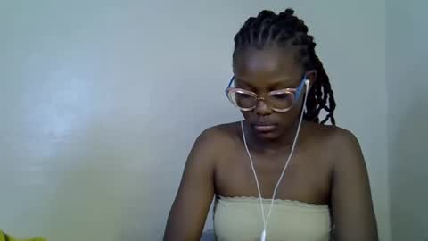Snapshot of squirt_godes chatting on November 13, 12:20 am Tashy online show from November 13, 12:20 am