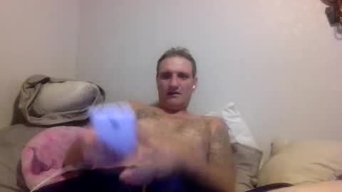 Snapshot of squirtn4mee chatting on October 23, 8:35 am Squirtn4mee online show from October 23, 8:35 am