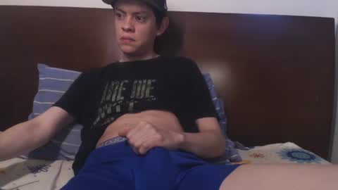 Snapshot of sr_bolaiinas chatting on June 10, 2:38 pm sr_bolaiinas online show from June 10, 2:38 pm