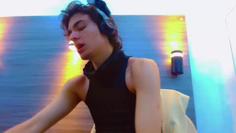 ethan online show from June 9, 1:01 pm