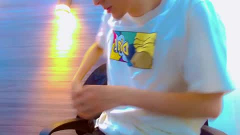 ethan online show from July 8, 1:04 pm