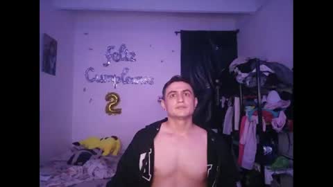 Snapshot of sr_magico chatting on December 9, 7:06 am sr_magico online show from December 9, 7:06 am