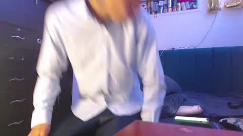 Snapshot of sr_porn01 chatting on February 14, 5:36 pm sr_porn01 online show from February 14, 5:36 pm