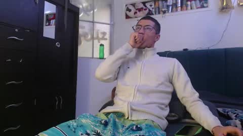 Snapshot of sr_porn01 chatting on February 17, 3:20 pm sr_porn01 online show from February 17, 3:20 pm