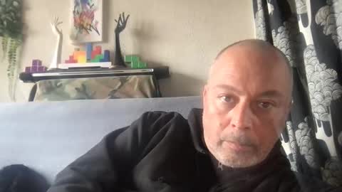 srekos38 online show from May 5, 1:19 pm