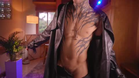 Snapshot of srerotic chatting on October 30, 9:48 pm Matt online show from October 30, 9:48 pm