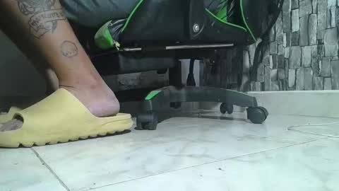 sr master cum its my old account online show from December 22, 7:55 pm