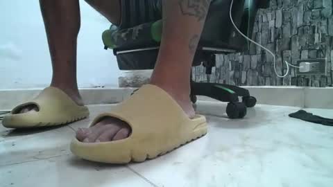 sr master cum its my old account online show from June 26, 7:07 pm