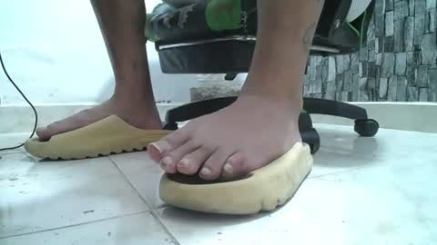 sr master cum its my old account online show from July 18, 9:07 pm