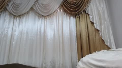 .          . online show from January 28, 3:04 pm