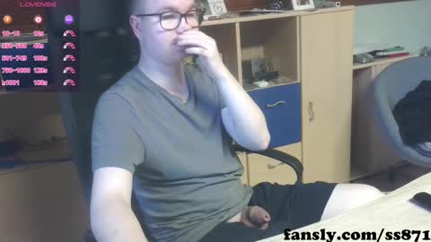 Snapshot of ss871 chatting on February 22, 3:03 pm florian online show from February 22, 3:03 pm